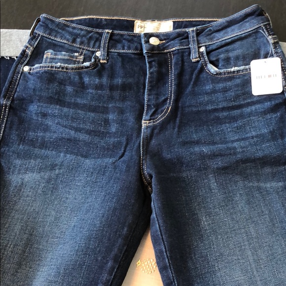 Free People Clean Girlfriend Jeans - NWT - Picture 7 of 8